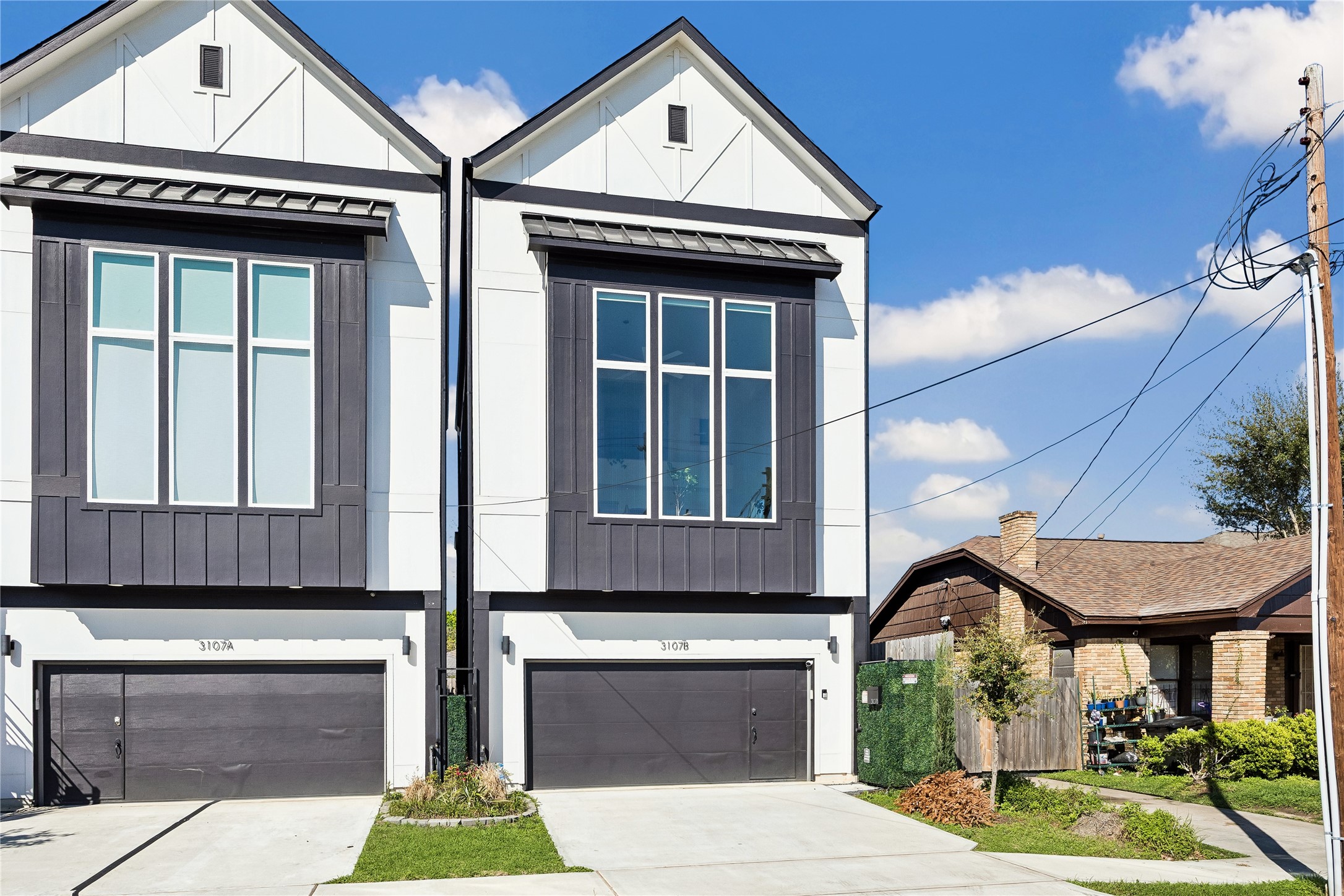 3107 Webster Street, Unit B Houston, TX 77004 - Photo 2 of 23 Private driveway