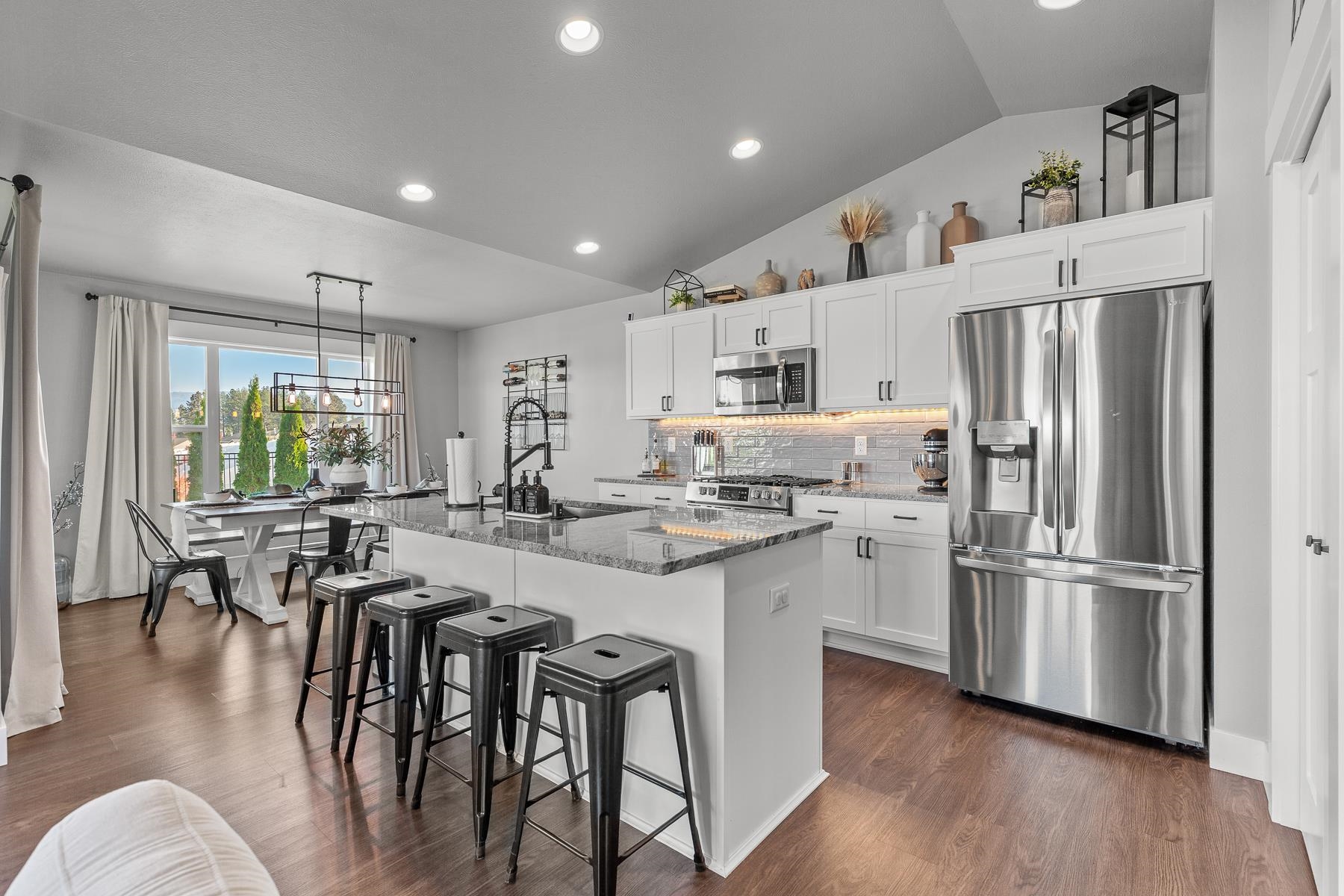 18105 Selkirk Estates Road Greenacres, WA 99016 - Photo 11 of 36 Gallery Image 11
