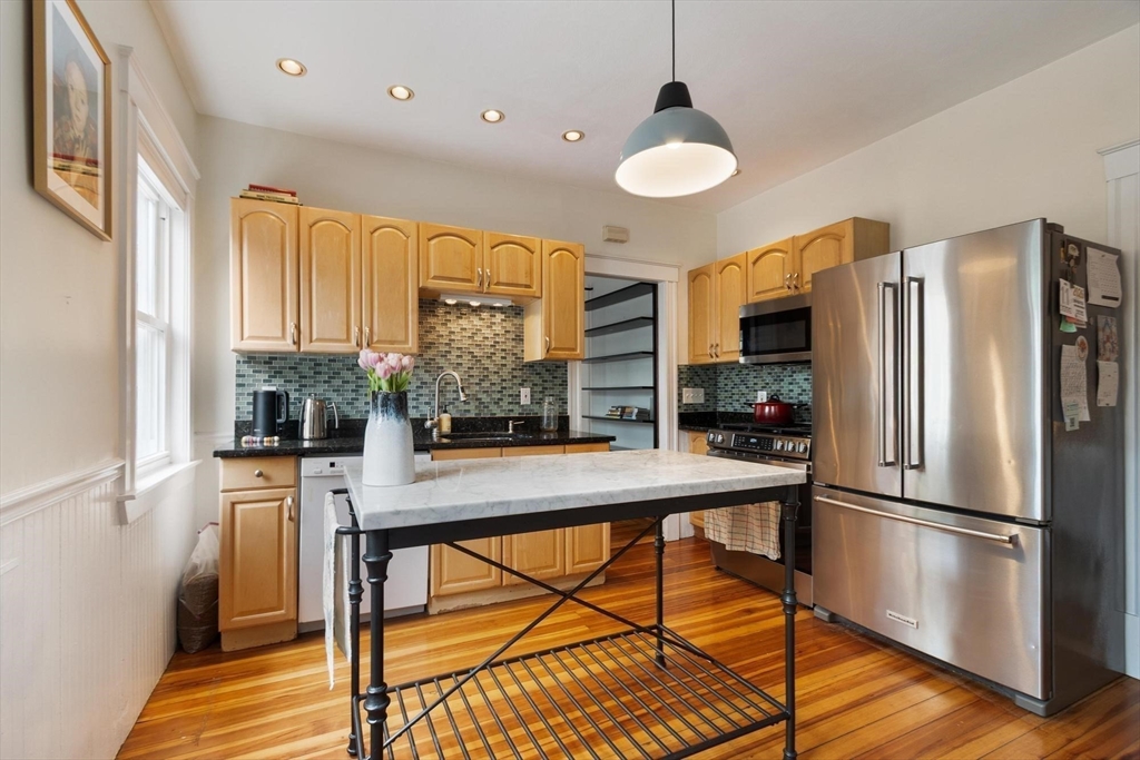 20 George Street, Unit 1 Cambridge, MA 02140 - Photo 1 of 24