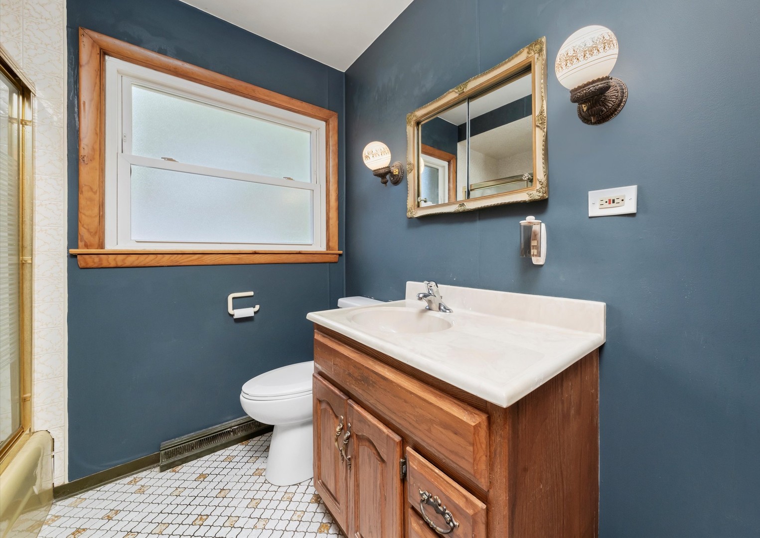 223 Roberta Lane Chicago Heights, IL 60411 - Photo 7 of 16