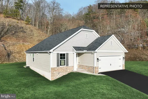 $345,990 | Sugar Maple Plan At Hills, Spring Grove, PA 17362