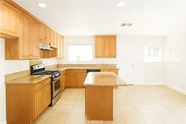 $925,000 | 2123 West Orange Avenue, Anaheim, CA 92804