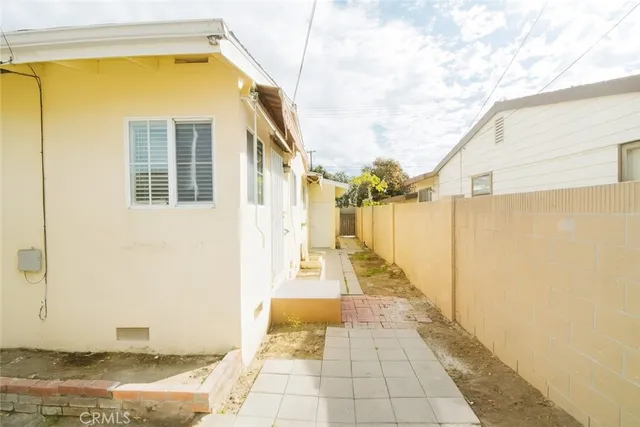 $925,000 | 2123 West Orange Avenue, Anaheim, CA 92804