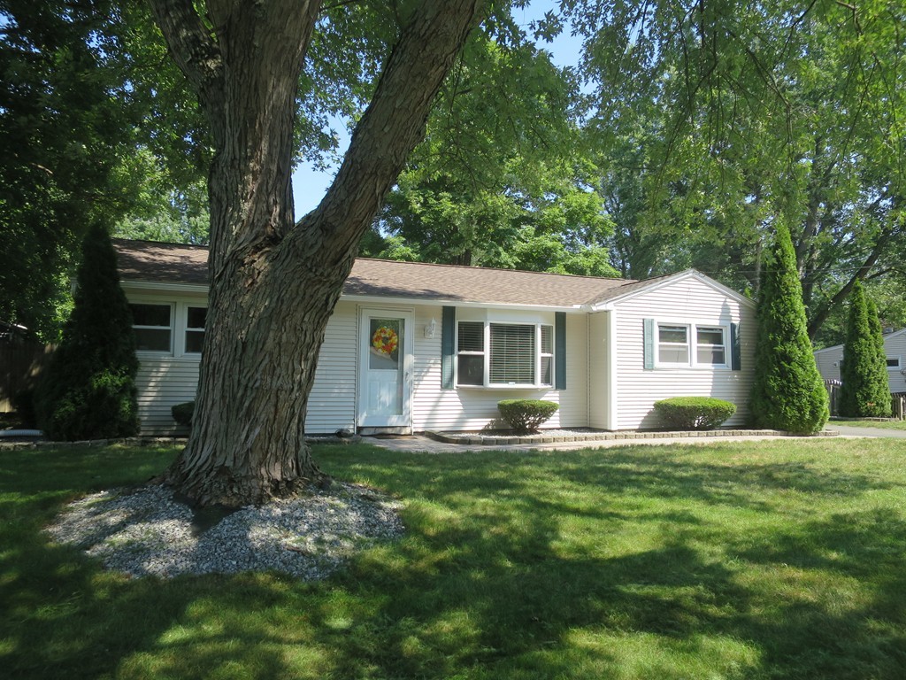 233 Corcoran Boulevard Springfield, MA 01118 - Photo 18 of 20 Gallery Image 18