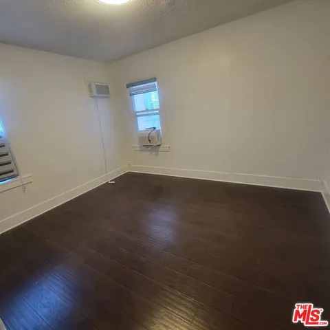 $1,800 | 150 South Kenmore Avenue, Unit 150 1/2, Los Angeles, CA 90004