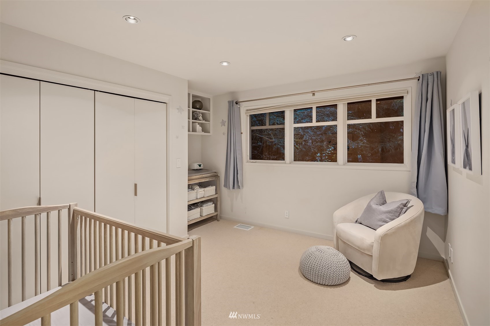 3022 Hunts Point Road Hunts Point, WA 98004 - Photo 20 of 37 a view of livingroom with furniture and windows