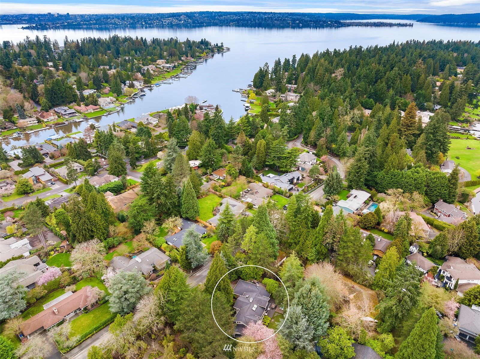3022 Hunts Point Road Hunts Point, WA 98004 - Photo 36 of 37 a view of a lake with a lake