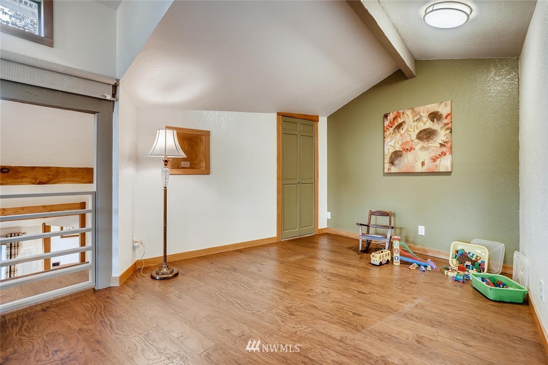 22030 Brier Road Brier, WA 98036 - Photo 20 of 25 Gallery Image 20