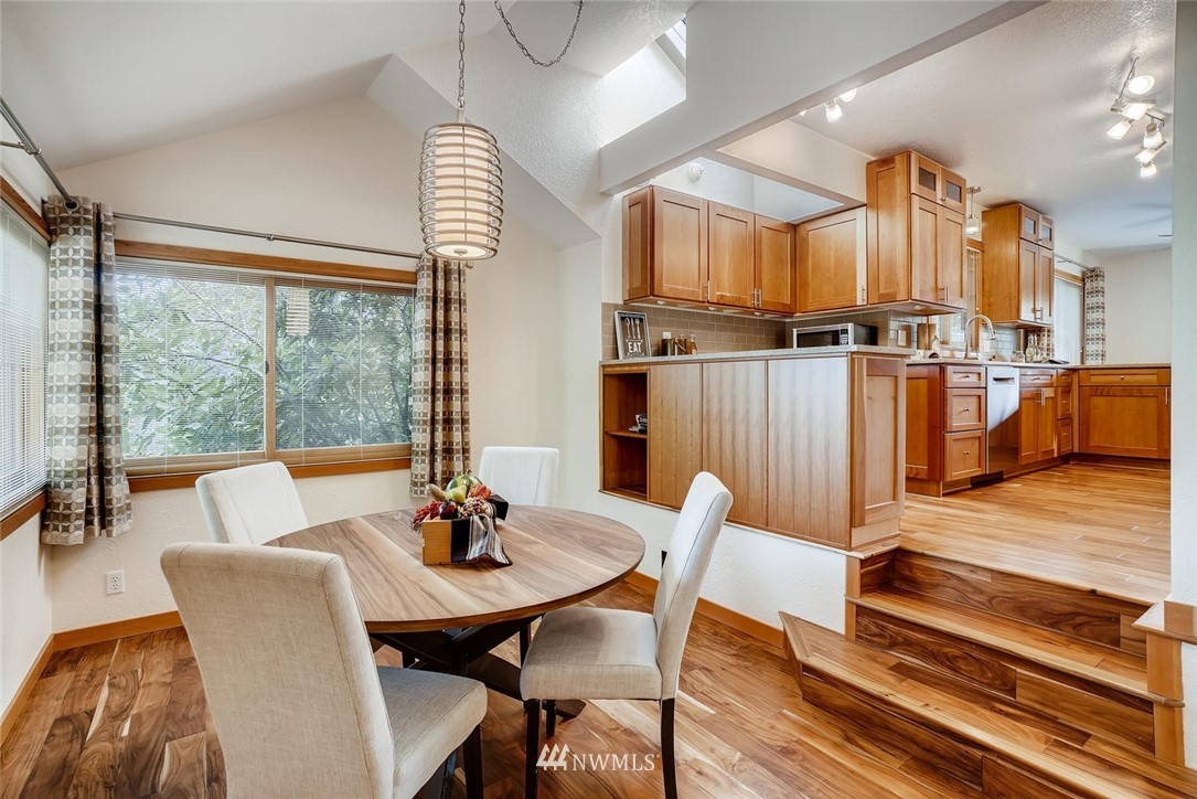 22030 Brier Road Brier, WA 98036 - Photo 5 of 25 Gallery Image 5
