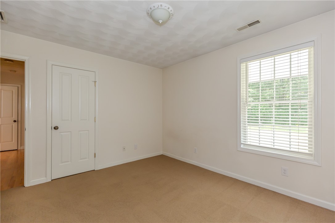 167 Cranberry Ridge Road Glocester, RI 02857 - Photo 26 of 50