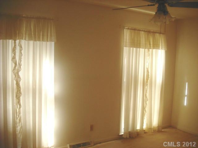 1160 North Dobys Bridge Road Fort Mill, SC 29715 - Photo 8 of 15 Gallery Image 8