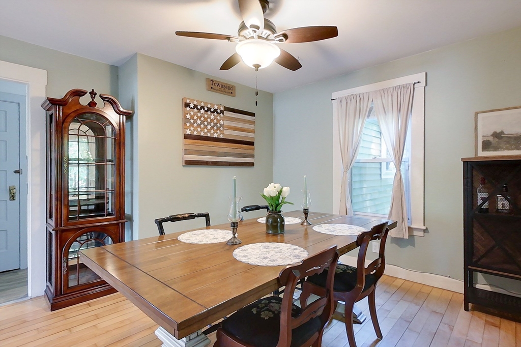 211 Main Street Townsend, MA 01469 - Photo 6 of 32