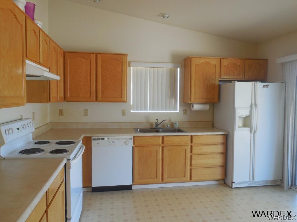 4450 Colorado Road Fort Mohave, AZ 86426 - Photo 2 of 11 open spacious kitchen