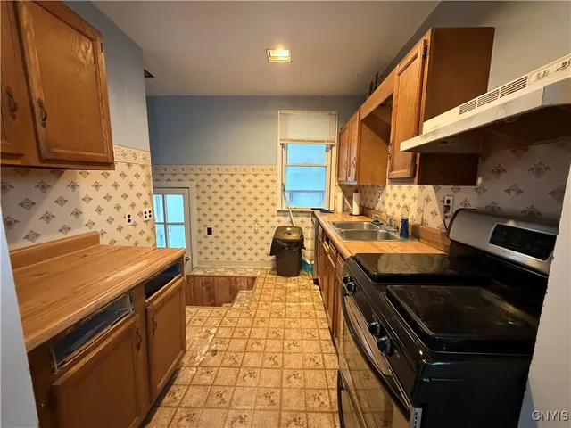 $89,900 | 114 West Schuyler Street, Oswego, NY 13126