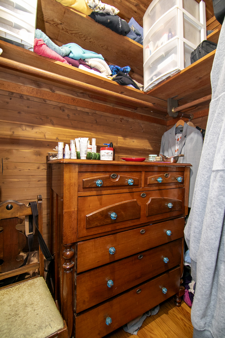 2444 183rd Street Homewood, IL 60430 - Photo 18 of 25 a close up of a dresser