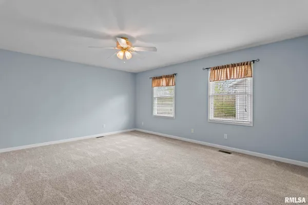 $410,000 | 6932 Fringetree Way, Springfield, IL 62712