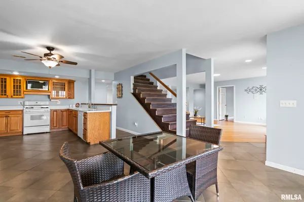 $410,000 | 6932 Fringetree Way, Springfield, IL 62712