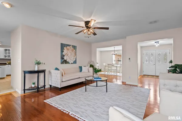 $410,000 | 6932 Fringetree Way, Springfield, IL 62712