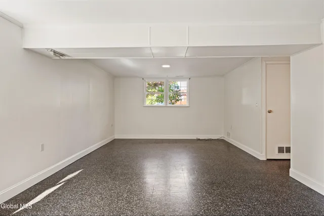 $474,900 | 34 Spa Drive, Saratoga Springs, NY 12866