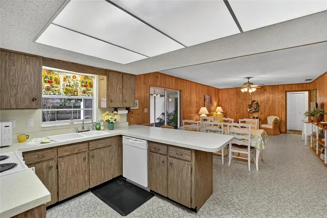 $355,000 | 6211 Elm Square West, Lakeland, FL 33813