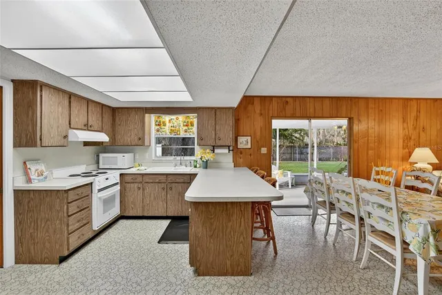 $355,000 | 6211 Elm Square West, Lakeland, FL 33813