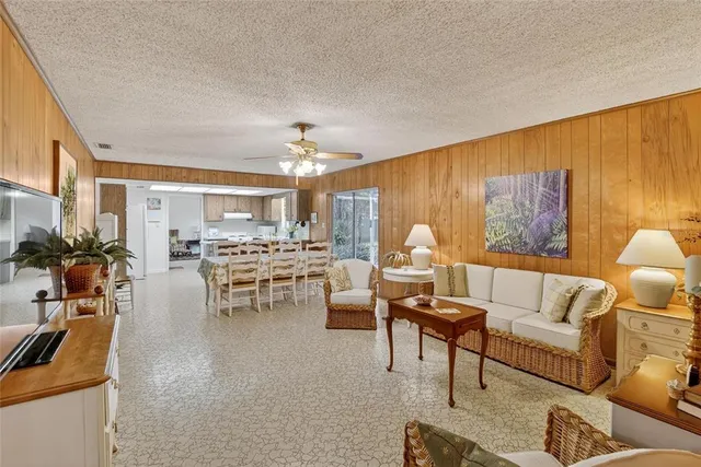 $355,000 | 6211 Elm Square West, Lakeland, FL 33813