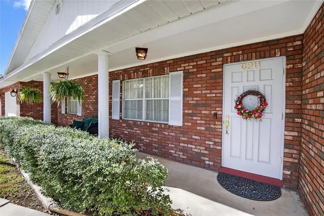 $355,000 | 6211 Elm Square West, Lakeland, FL 33813