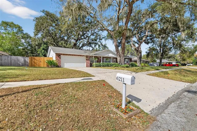 $355,000 | 6211 Elm Square West, Lakeland, FL 33813