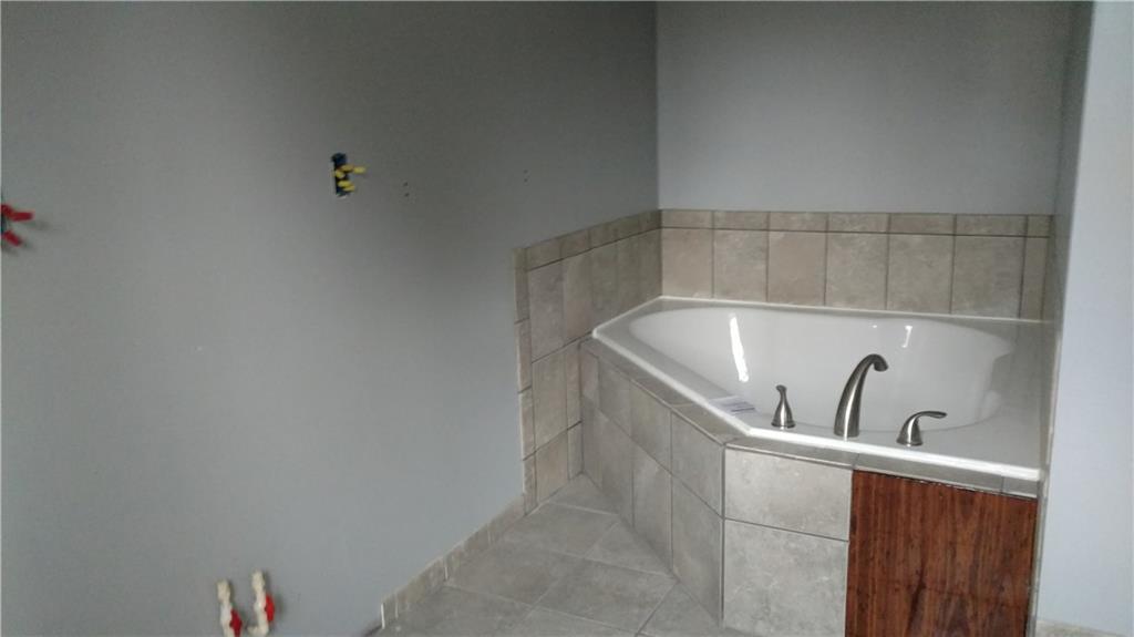 519 Rose Stop Road, Unit RD New Castle, PA 16101 - Photo 4 of 14 Gallery Image 4