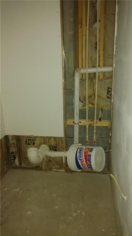 519 Rose Stop Road, Unit RD New Castle, PA 16101 - Photo 8 of 14 Gallery Image 8