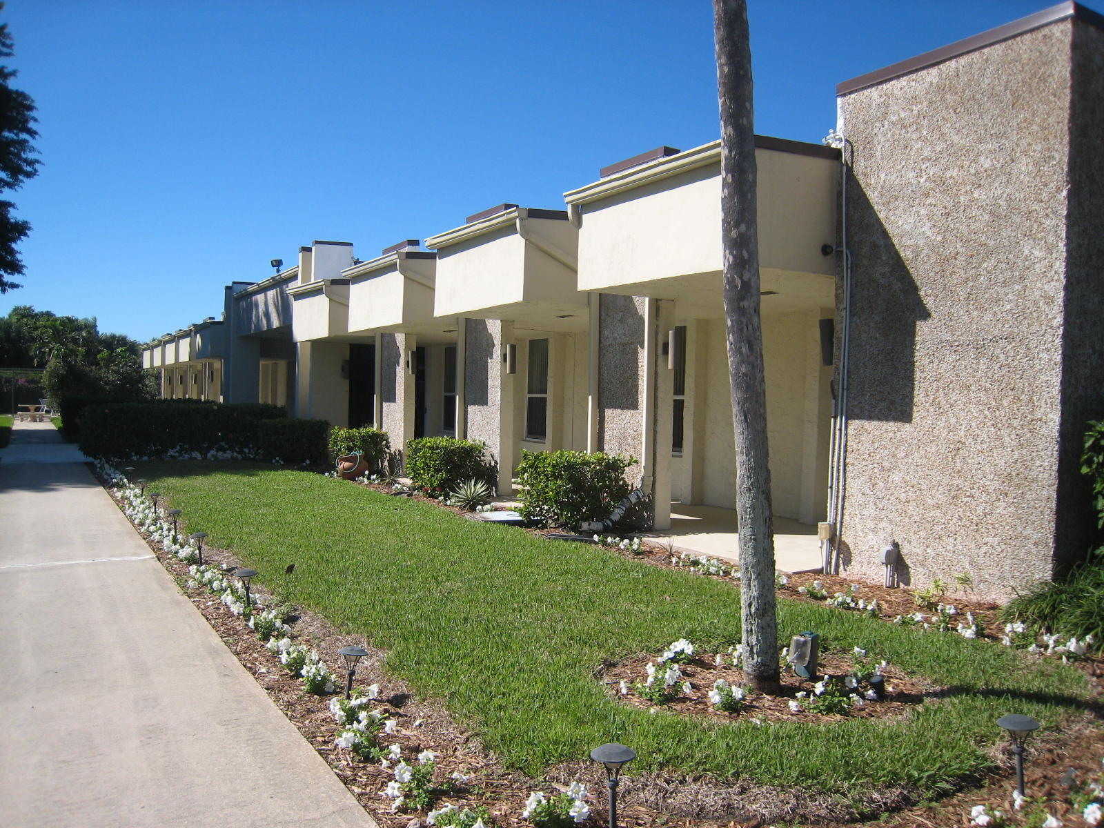504 Davis Road, Unit 84 Palm Springs, FL 33461 - Photo 17 of 20 IMG_6077