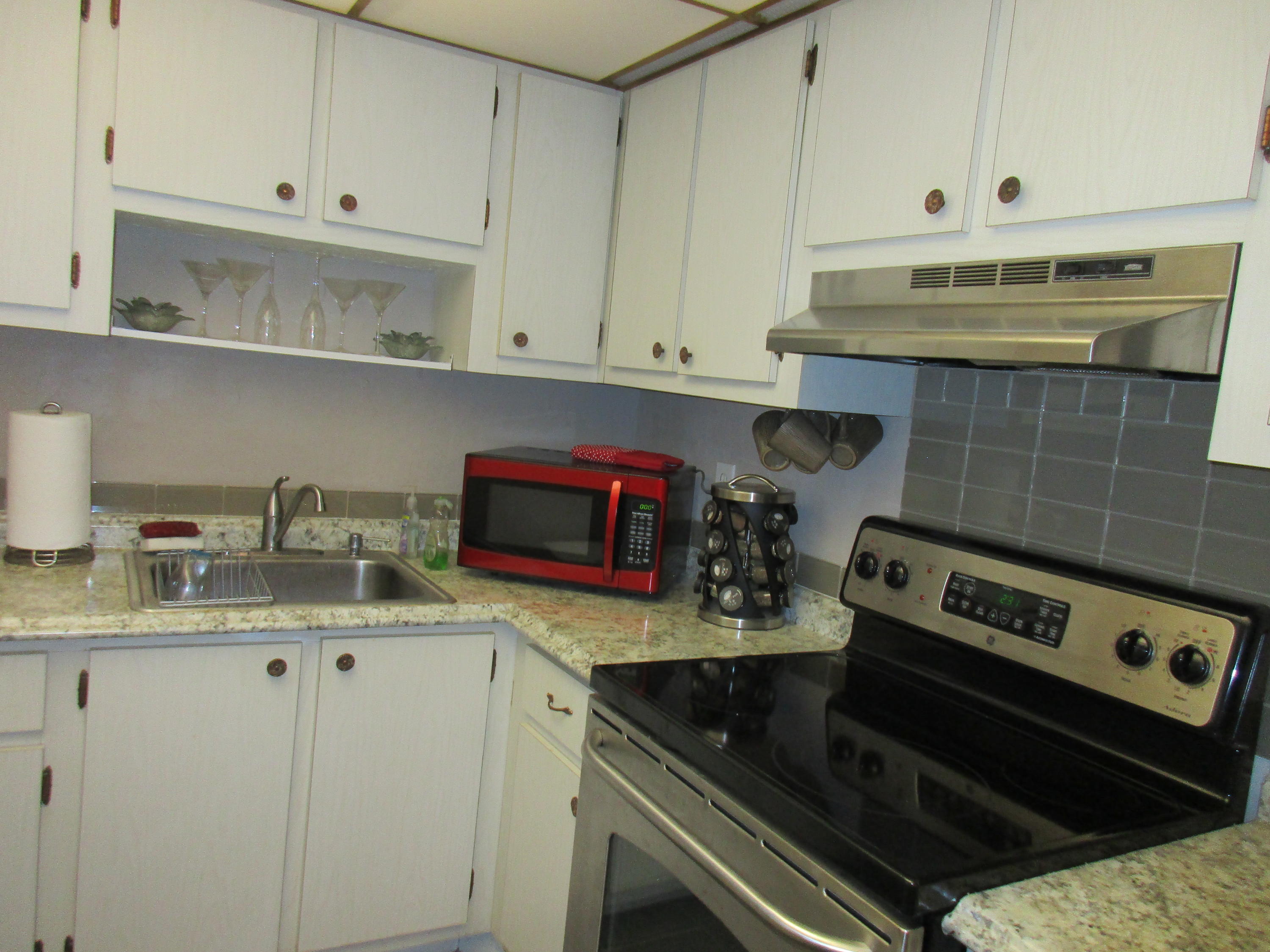 504 Davis Road, Unit 84 Palm Springs, FL 33461 - Photo 9 of 20 IMG_0807