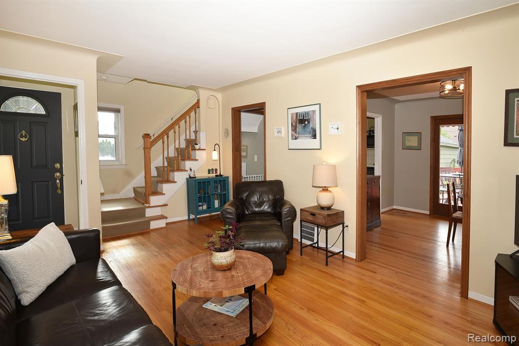 773 Cambridge Road Berkley, MI 48072 - Photo 6 of 29