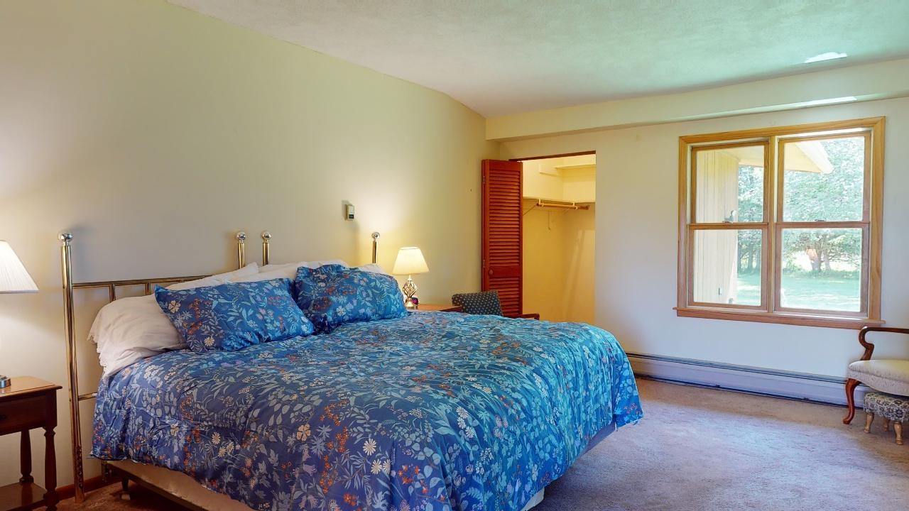 88 Mountain View Road Williston, VT 05495 - Photo 17 of 25