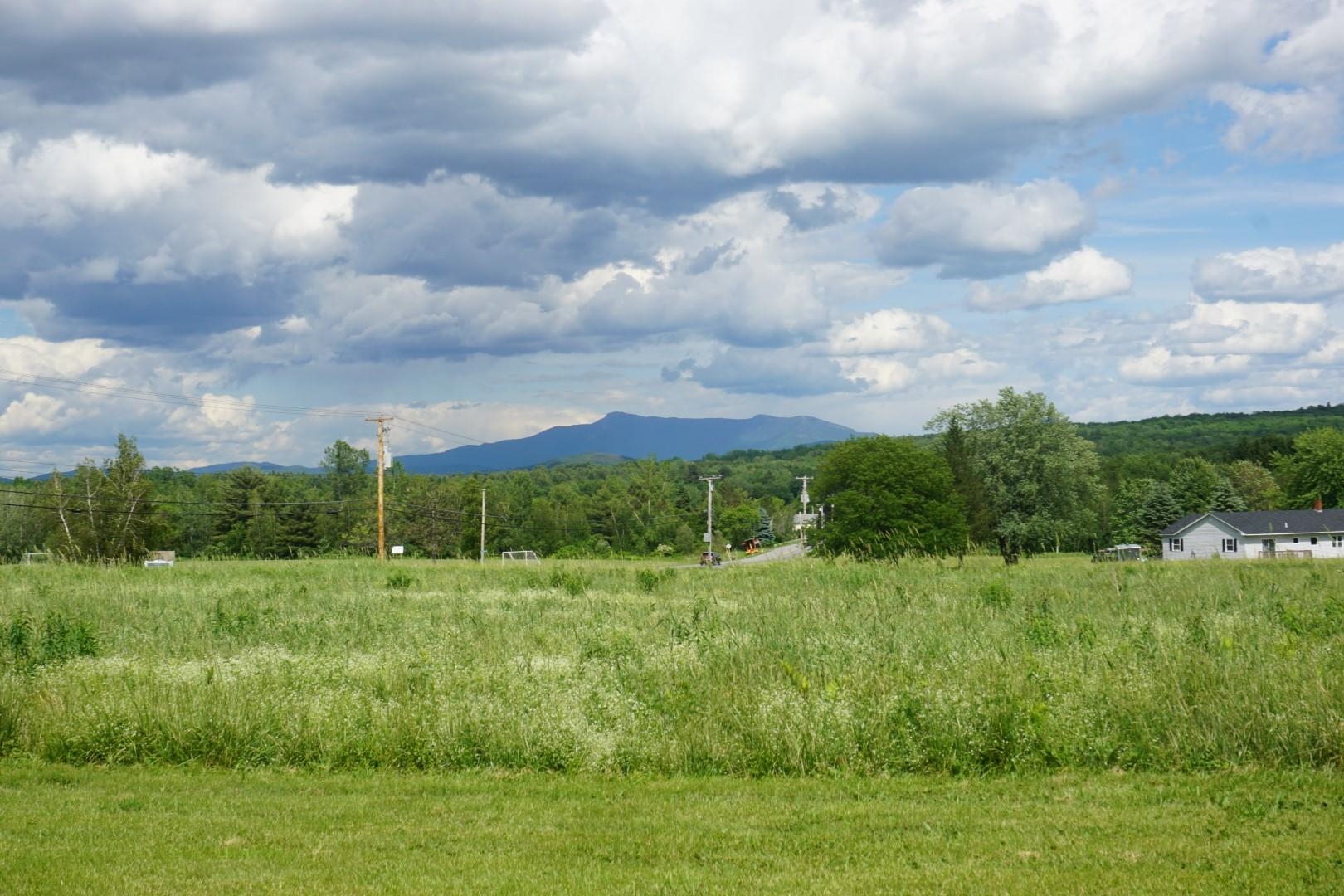 88 Mountain View Road Williston, VT 05495 - Photo 3 of 25