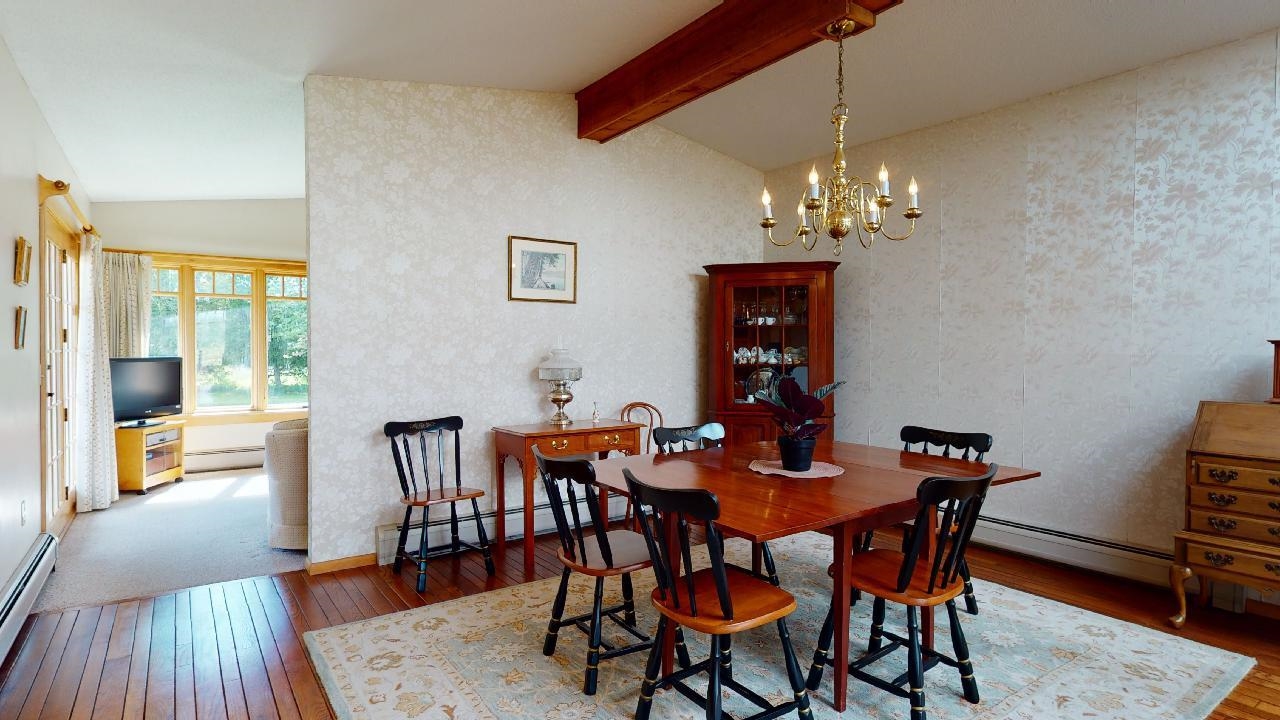 88 Mountain View Road Williston, VT 05495 - Photo 9 of 25
