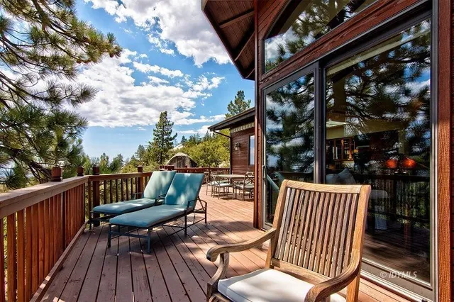 $1,350,000 | 54560 Craig Hill Drive, Idyllwild, CA 92549
