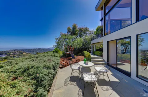 $5,997,000 | 21 Tara Hill Road, Tiburon, CA 94920