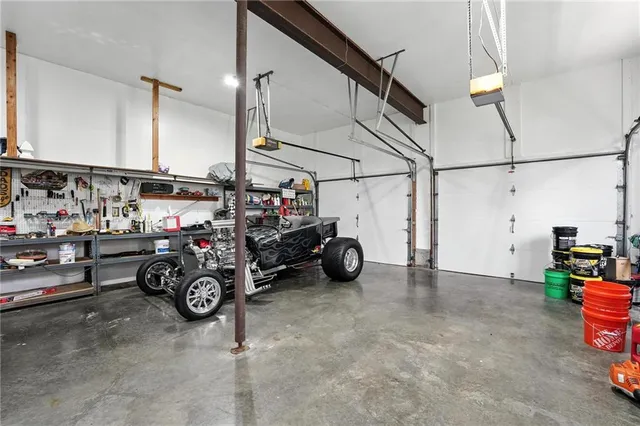 $869,000 | 414 South Borgman Road, Buckner, MO 64016