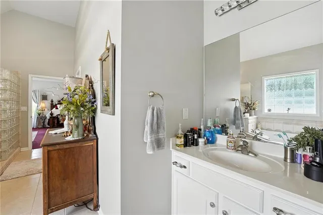 $869,000 | 414 South Borgman Road, Buckner, MO 64016