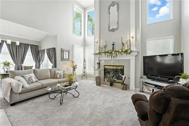 $869,000 | 414 South Borgman Road, Buckner, MO 64016