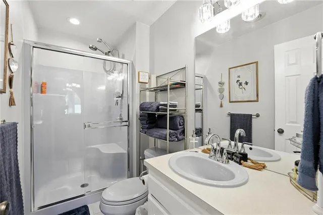 $869,000 | 414 South Borgman Road, Buckner, MO 64016