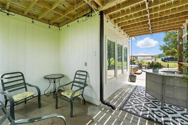 $869,000 | 414 South Borgman Road, Buckner, MO 64016