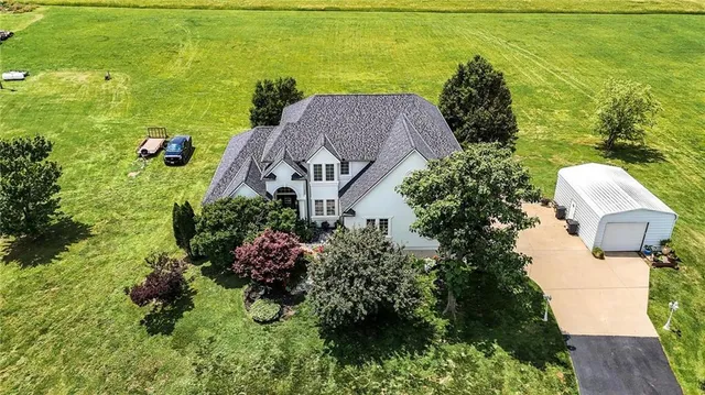 $869,000 | 414 South Borgman Road, Buckner, MO 64016