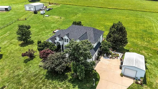 $869,000 | 414 South Borgman Road, Buckner, MO 64016