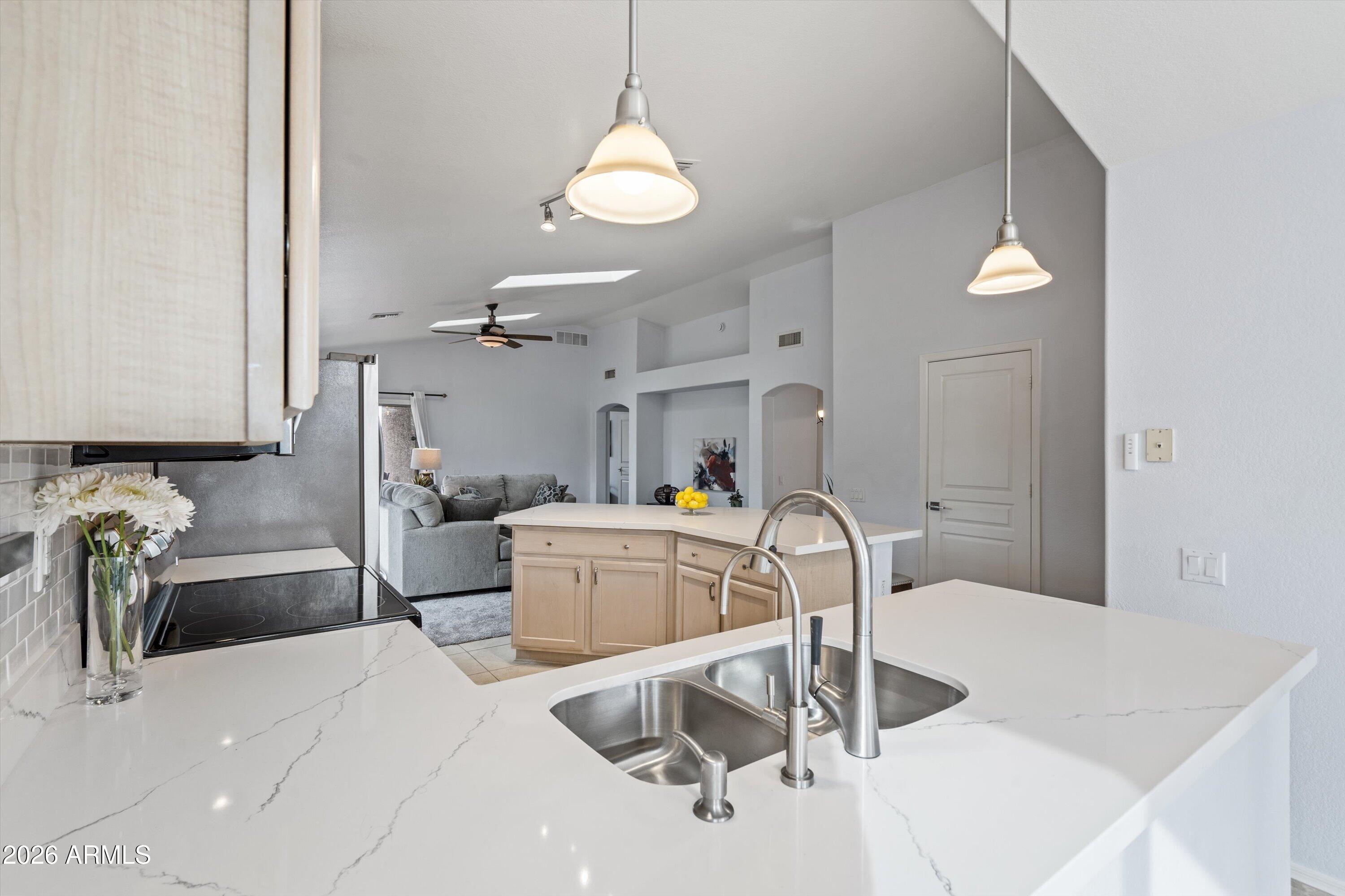 3022 East Captain Dreyfus Avenue Phoenix, AZ 85032 - Photo 6 of 28 Kitchen