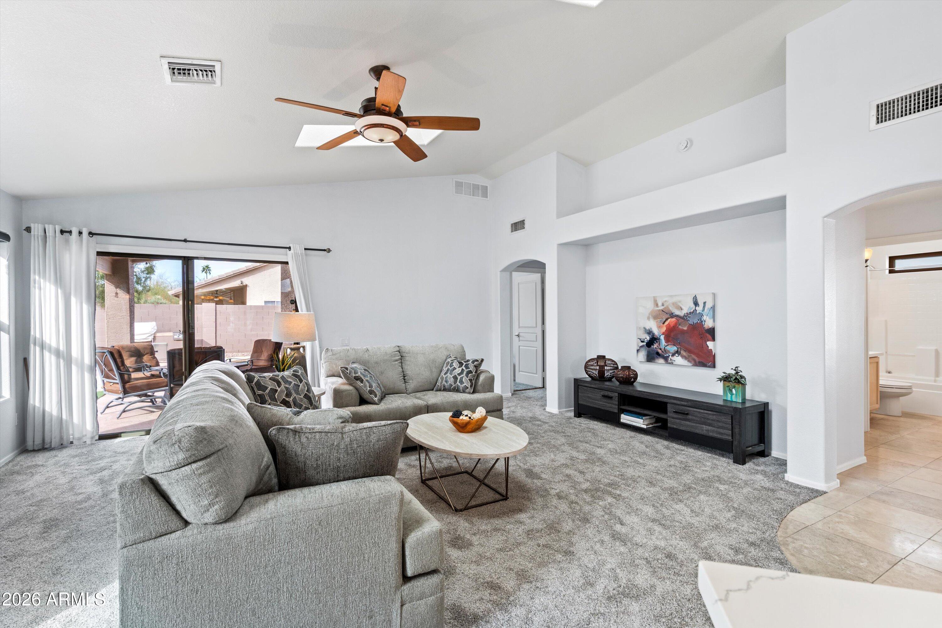 3022 East Captain Dreyfus Avenue Phoenix, AZ 85032 - Photo 7 of 28 Living Room