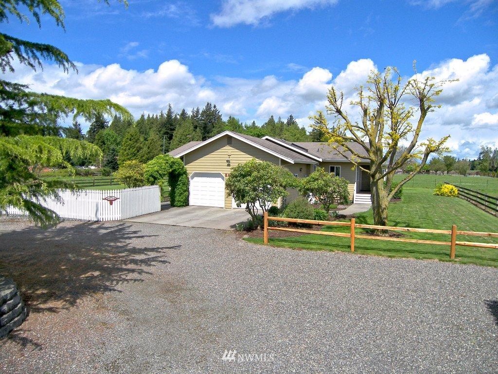 840 West Smith Road Bellingham, WA 98226 - Photo 4 of 24
