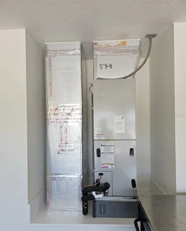 $279,900 | 16075 Northeast 16th Terrace, Citra, FL 32113