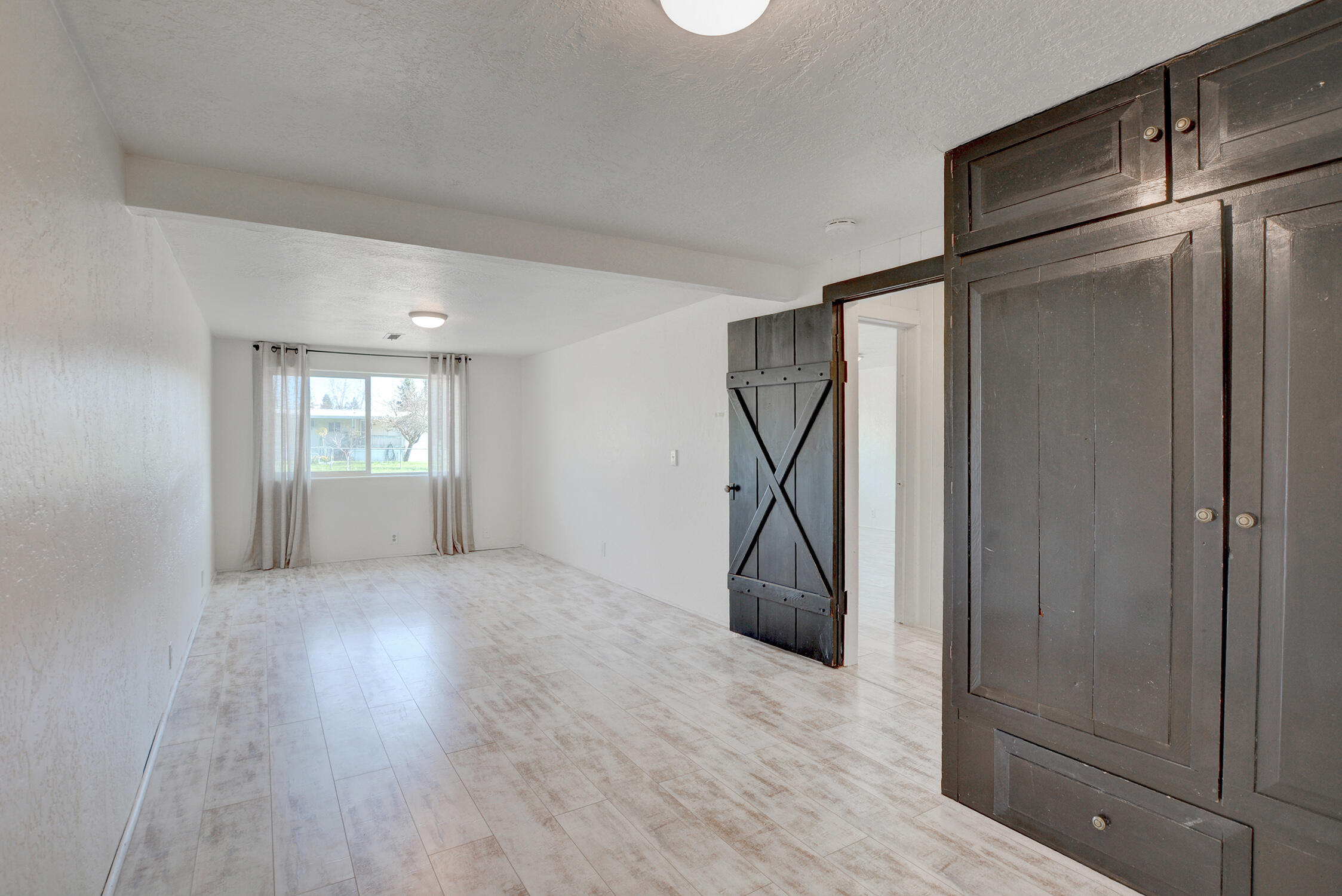 7441 Maple Lane Central Point, OR 97502 - Photo 33 of 68 27a